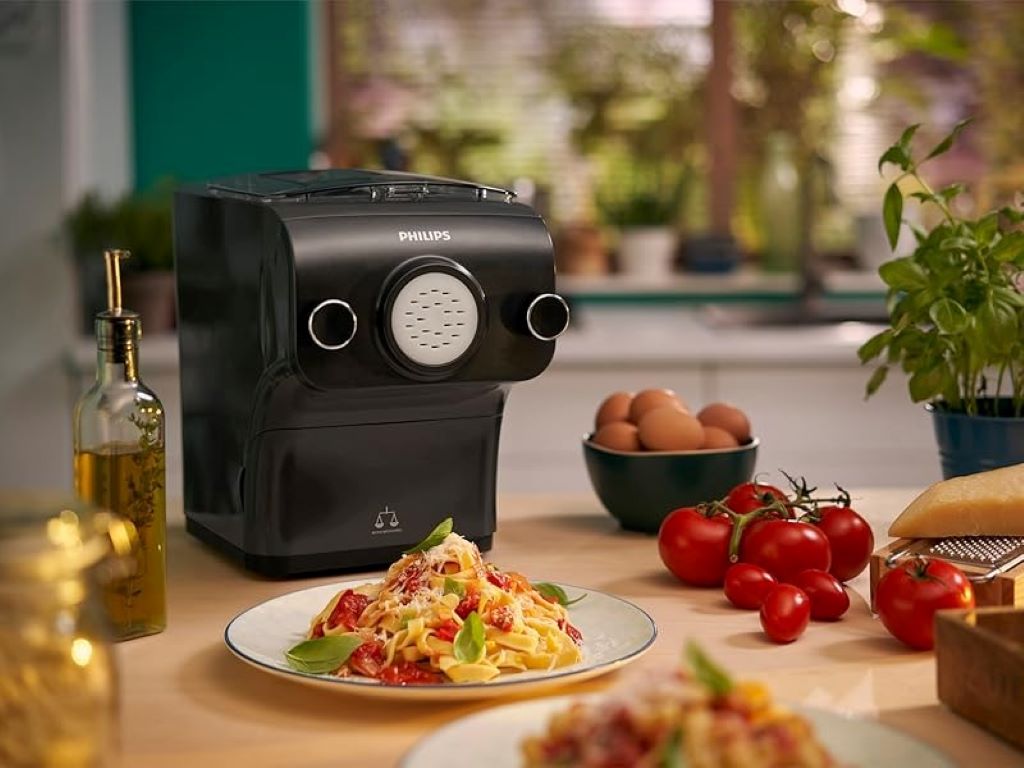Philips HR2375/06 pasta and noodle maker with fresh pasta